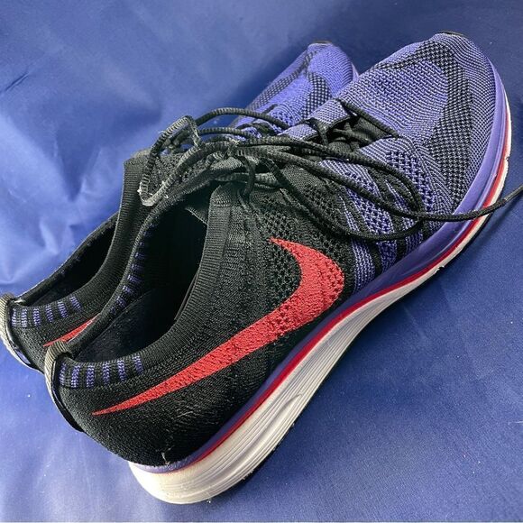 NIKE Flyknit Trainer Black Purple Red Mens 9.5 US main image 12